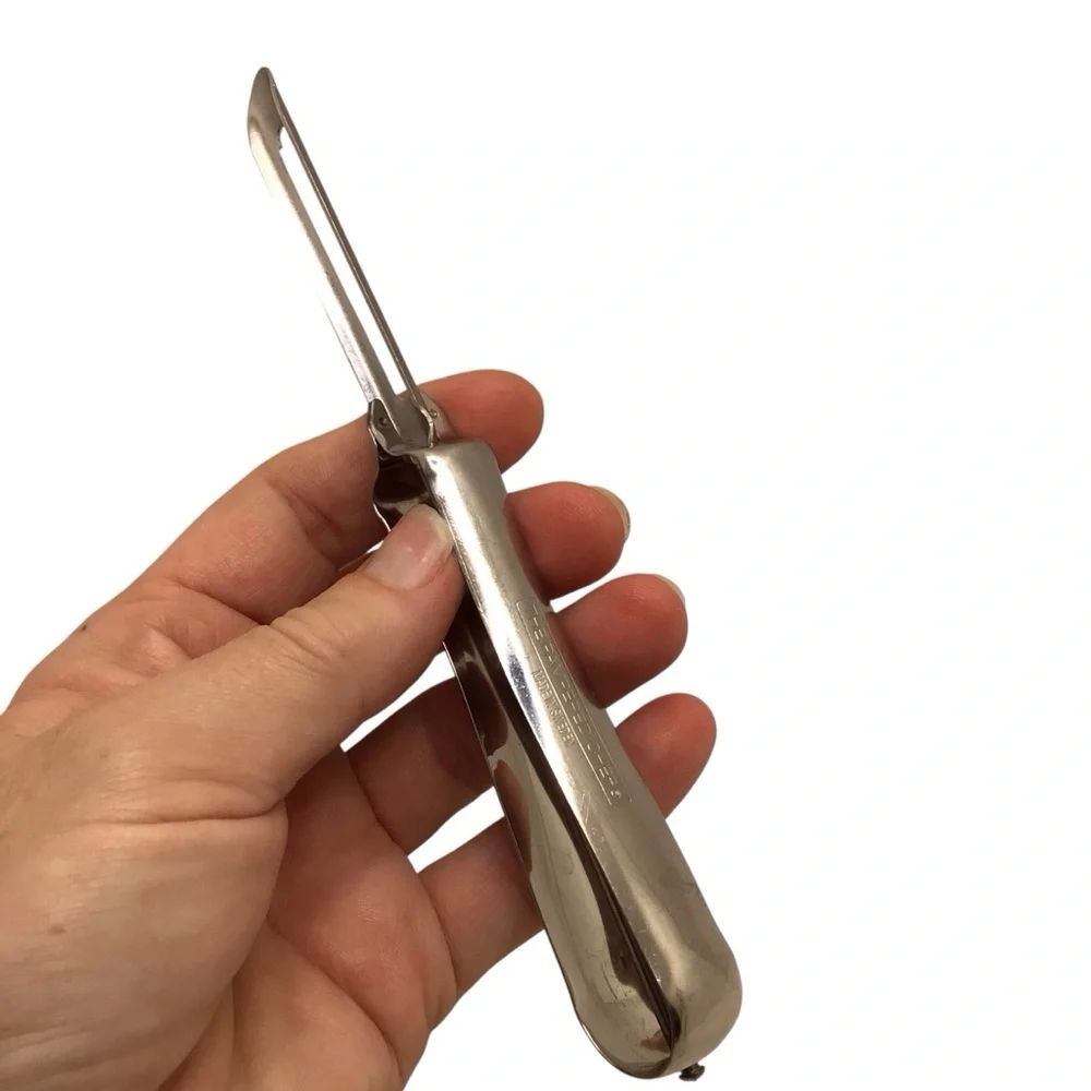 Vintage Pampered Chef #1050 Floating Blade Vegetable Potato Peeler Sweden 6.5”